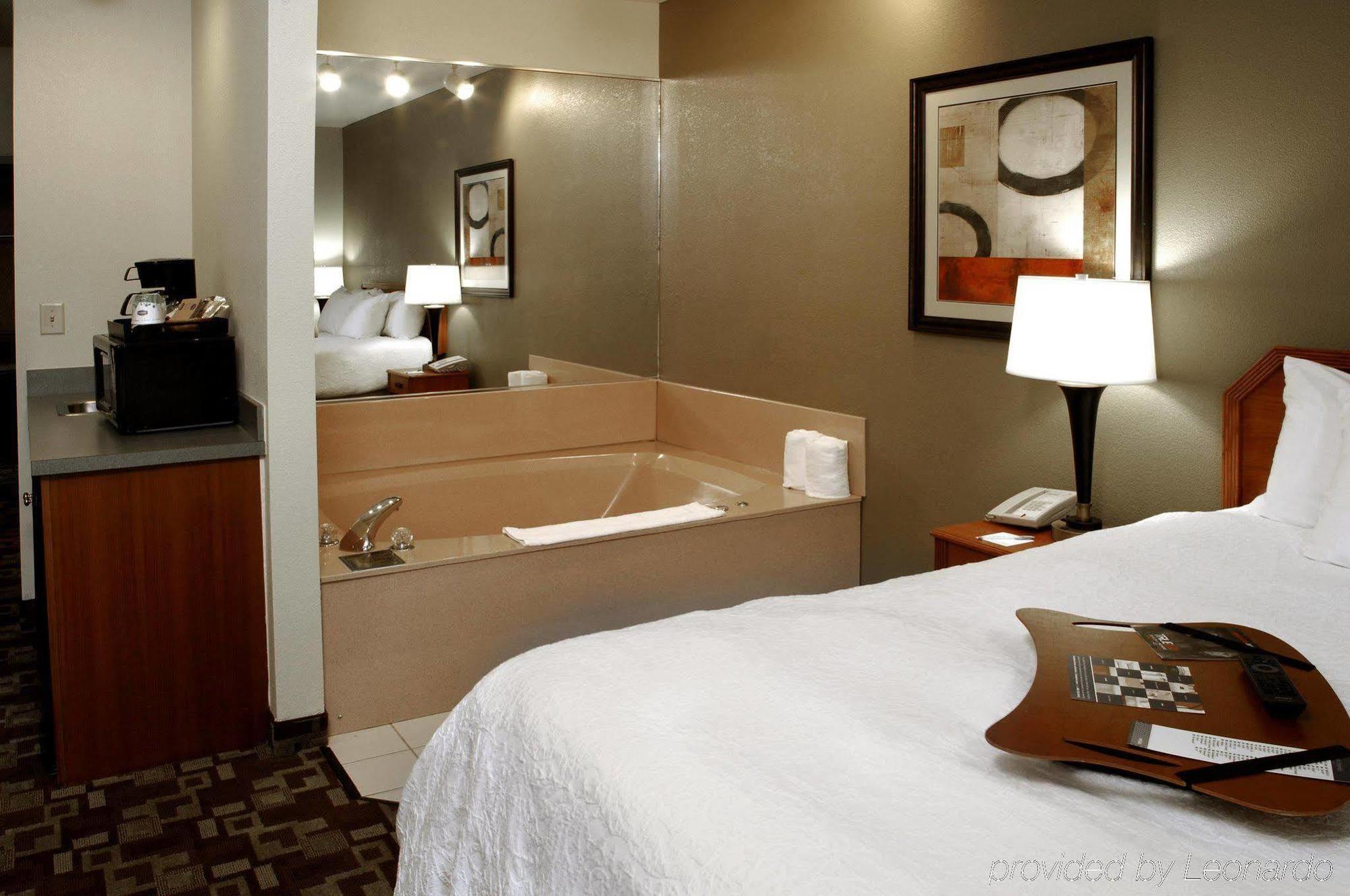 Hampton Hotel 3*